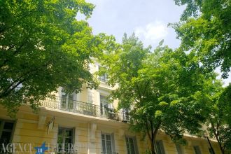 Bel appartement en duplex de 105 m² habitables - Hyper centre Vichy