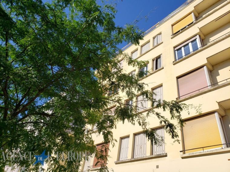 Appartement deux pièces en tbé et meublé avec cave - Vichy centre-ville