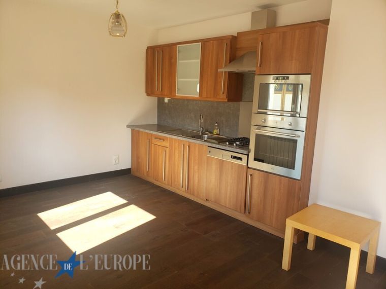 Appartement deux pièces 41 m² avec cave - Vichy centre