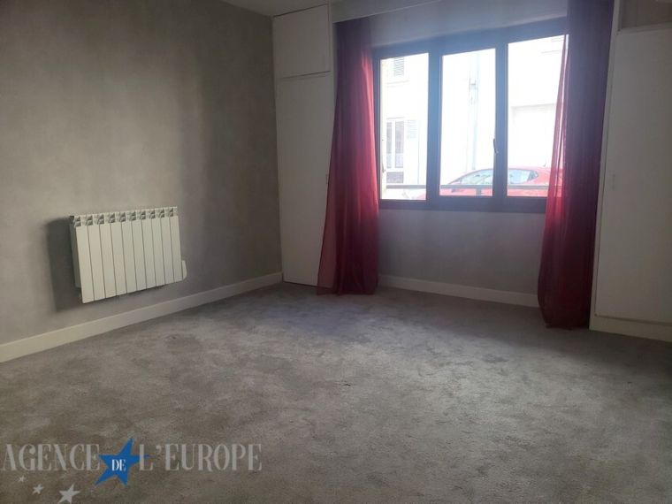 Appartement deux pièces 41 m² avec cave - Vichy centre