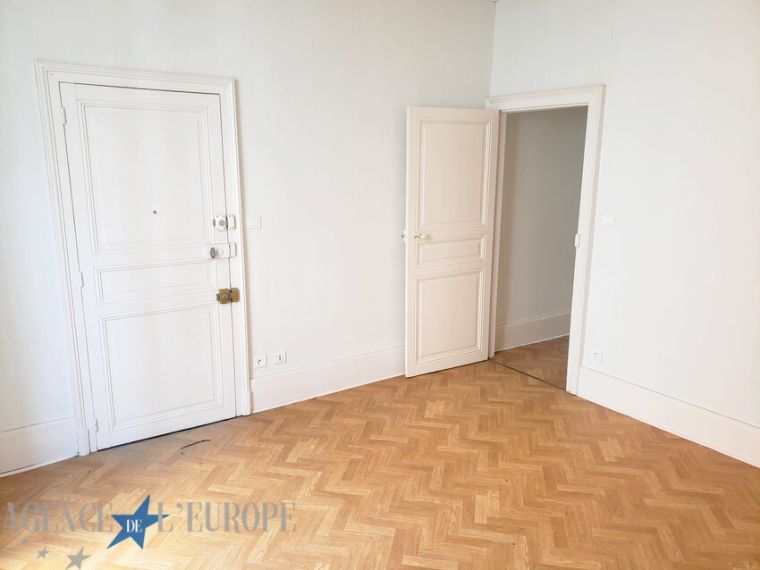 Appartement F2 à rénover