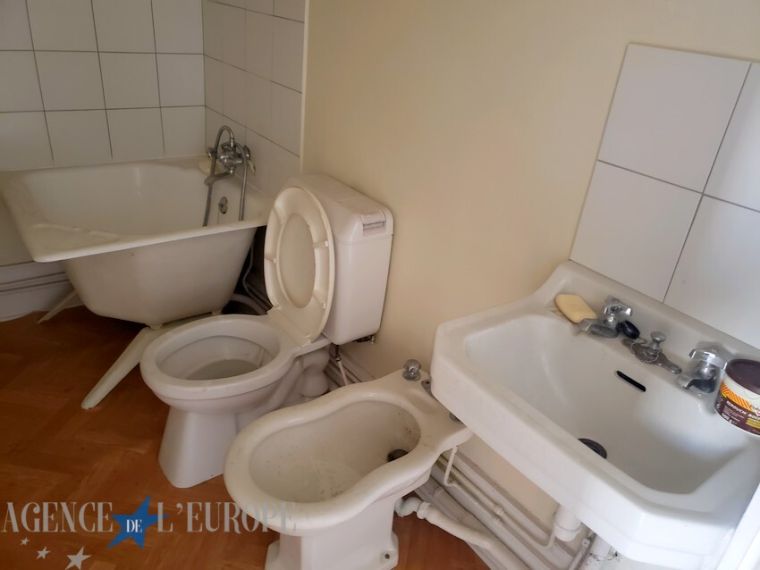 Appartement F2 à rénover