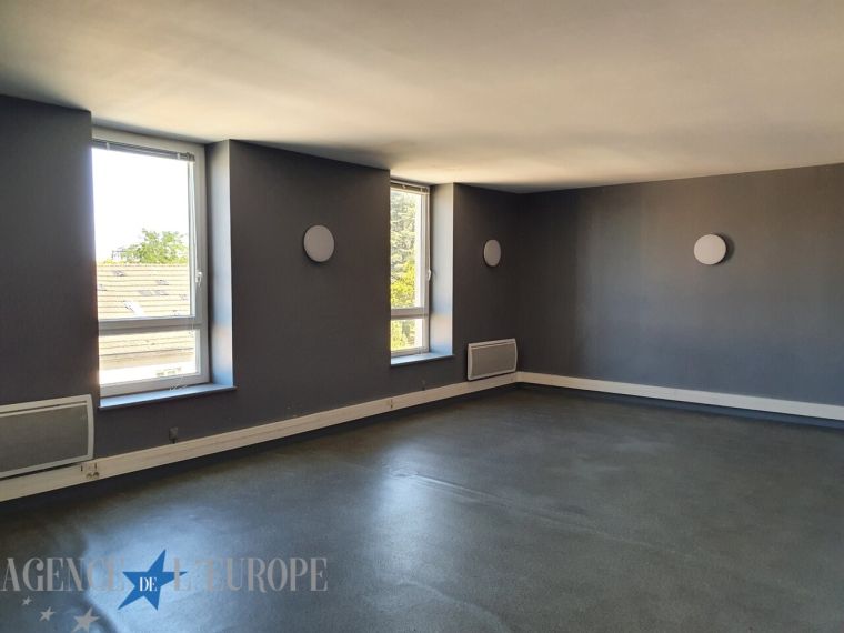 Bureaux à Louer à Bellerive – 164.58m² au 2ème Étage avec Ascenseur