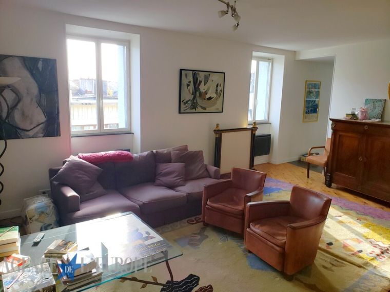 Appartement F4 dernier étage avec ascenseur - 105 m² - Hyper centre Vichy