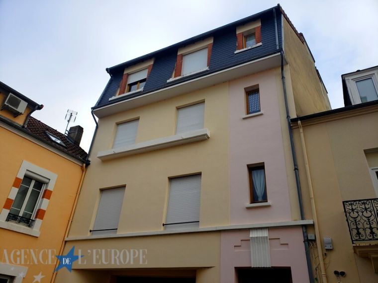 Appartement F4 en tbé avec cave, terrasse et deux places de parking - Vichy